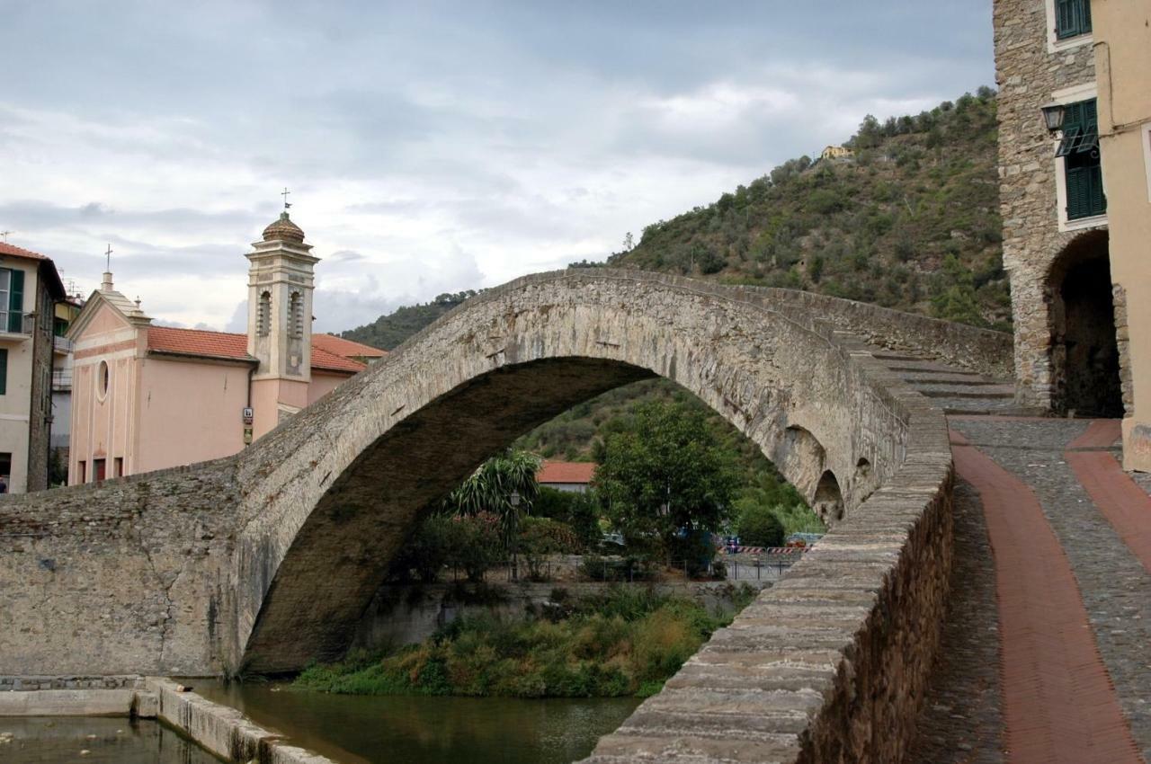 Appartamento Le Violette Dolceacqua Exterior foto